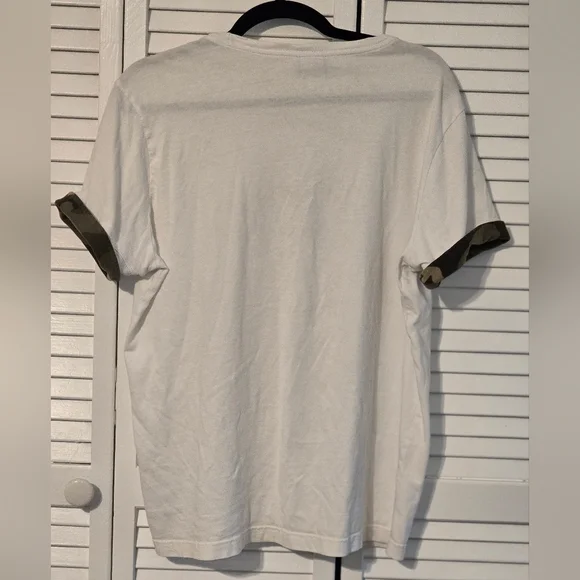 Nike Camo Logo Tee – White – Size L – Made in Turkey - Picture 2 of 9